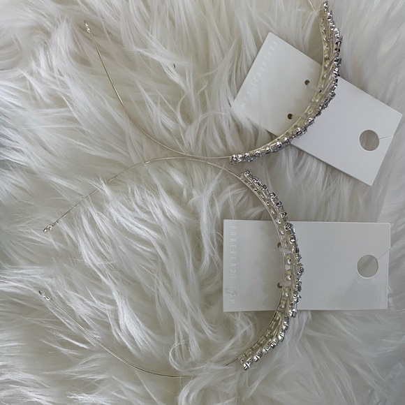 Crystal Tiaras - Picture 3 of 5